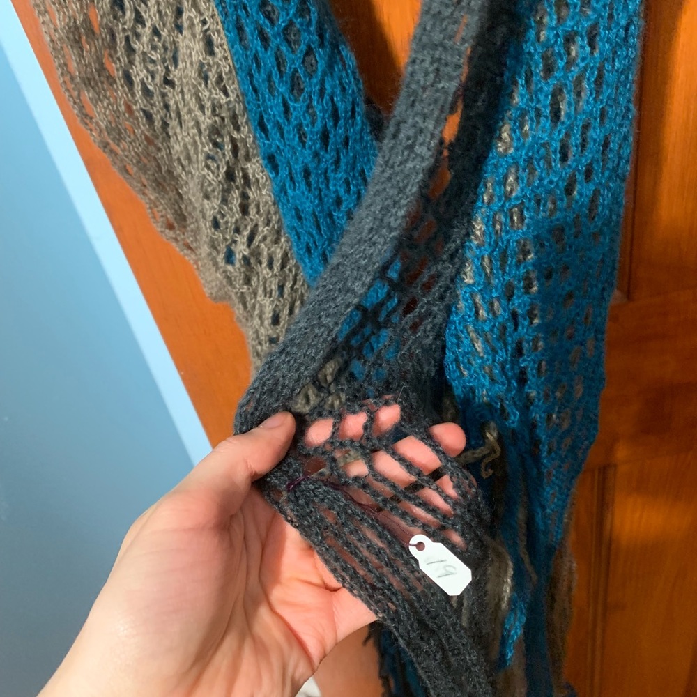 Brand new knit scarf